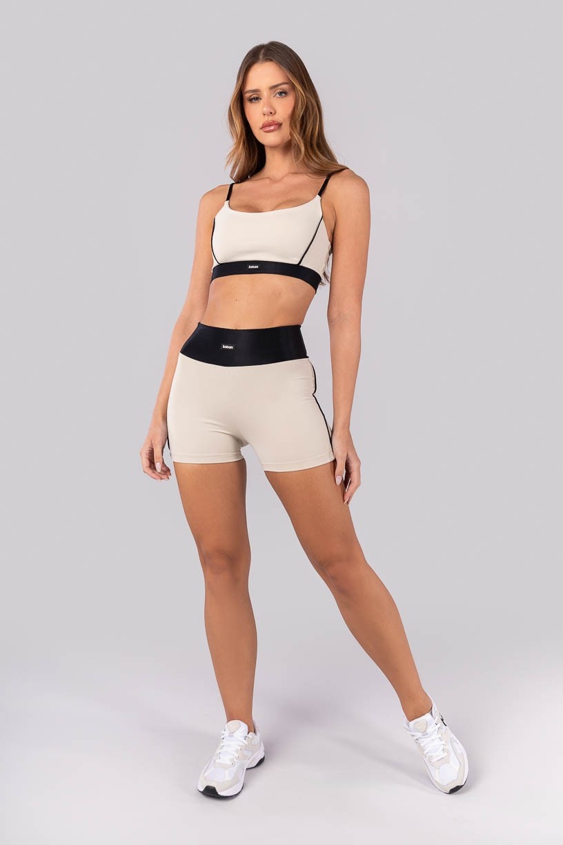 K4394-A_Short_com_Cos_e_Vivo_Canelado_Bege__Preto__Ref:_K4394-A