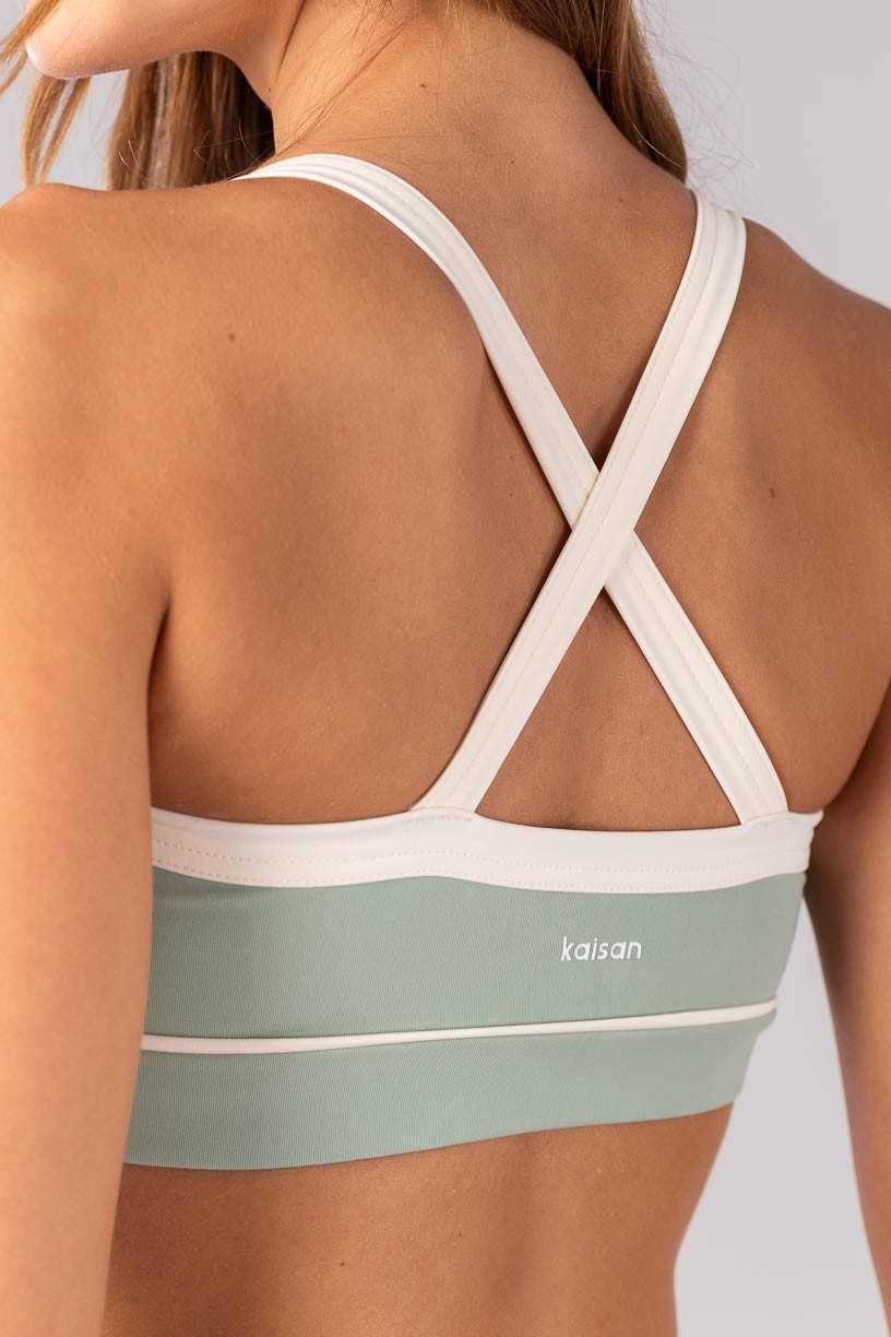 K4383-C_Top_com_Vivo_e_Alcas_Largas_Cruzadas_Verde_Claro__Off-White__Ref:_K4383-C