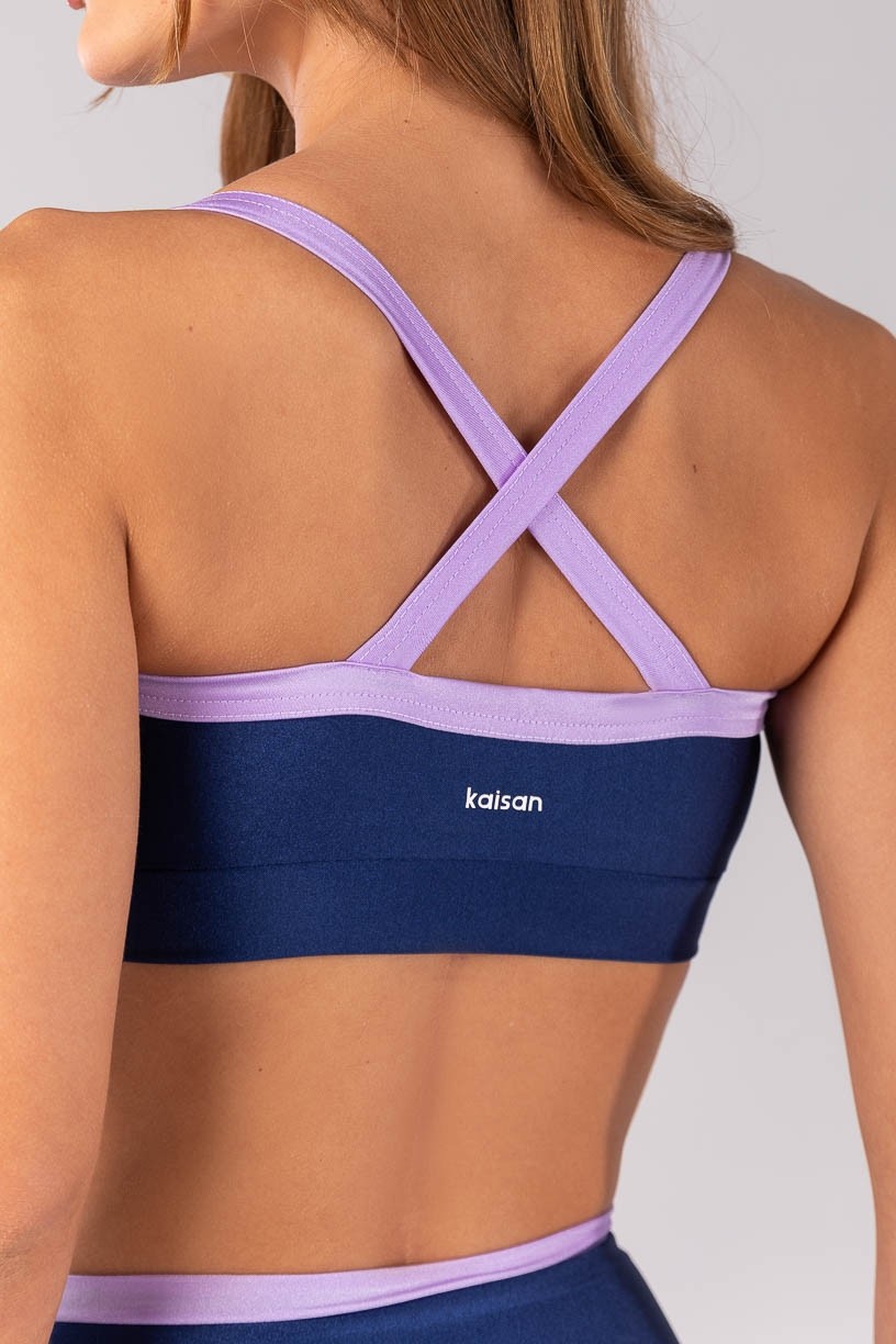 K4398-A_Top_Bicolor_com_Alcas_Largas_Cruzadas_Azul_Marinho__Lilas__Ref:_K4398-A