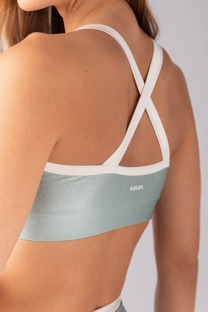 K4398-B_Top_Bicolor_com_Alcas_Largas_Cruzadas_Verde_Menta__Off-White__Ref:_K4398-B