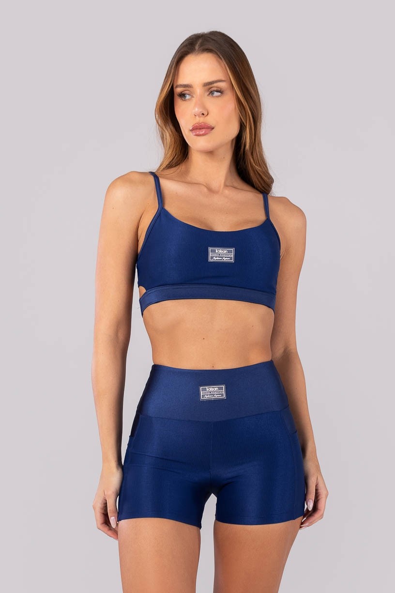 K4403-A_Top_com_Mix_de_Tecidos_e_Detalhe_no_Cos_Azul_Marinho__Ref:_K4403-A
