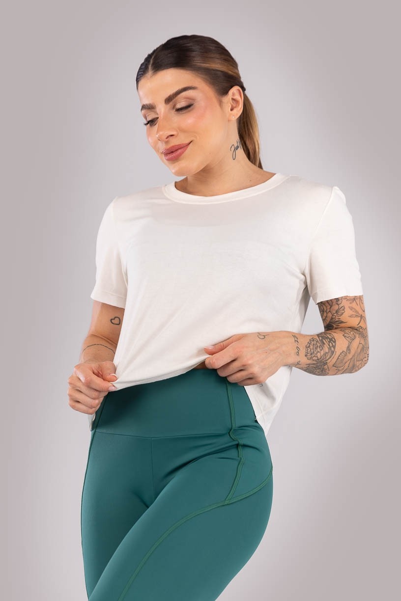 K4440-A_Blusa_com_Abertura_Costas_Off-White__Ref:_K4440-A