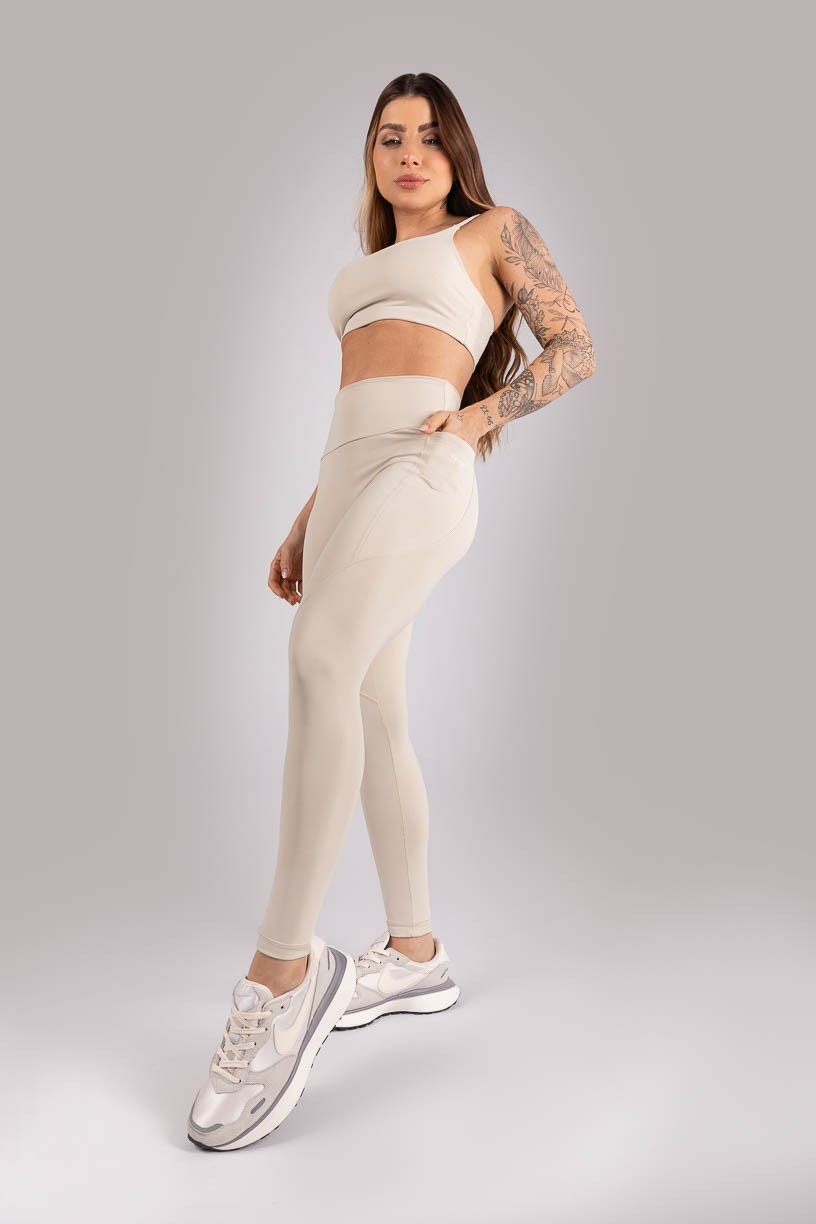 K4413-C_Calca_Legging_sem_Gancho_e_com_Bolsos_Bege__Ref:_K4413-C