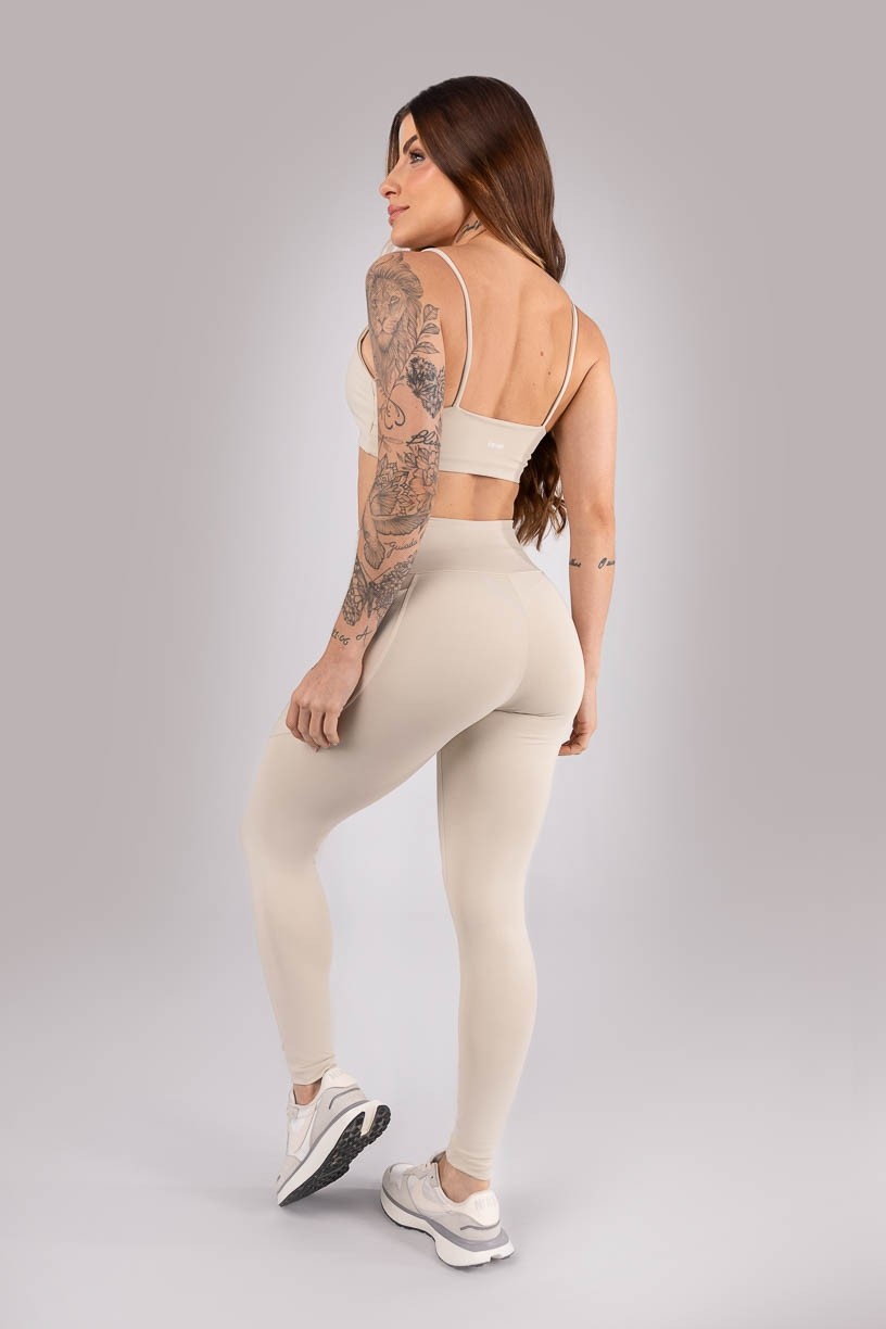 K4413-C_Calca_Legging_sem_Gancho_e_com_Bolsos_Bege__Ref:_K4413-C
