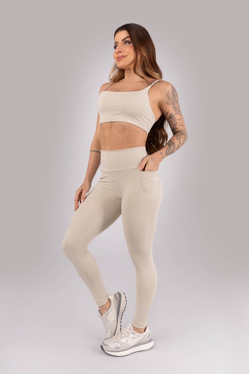 K4413-C_Calca_Legging_sem_Gancho_e_com_Bolsos_Bege__Ref:_K4413-C