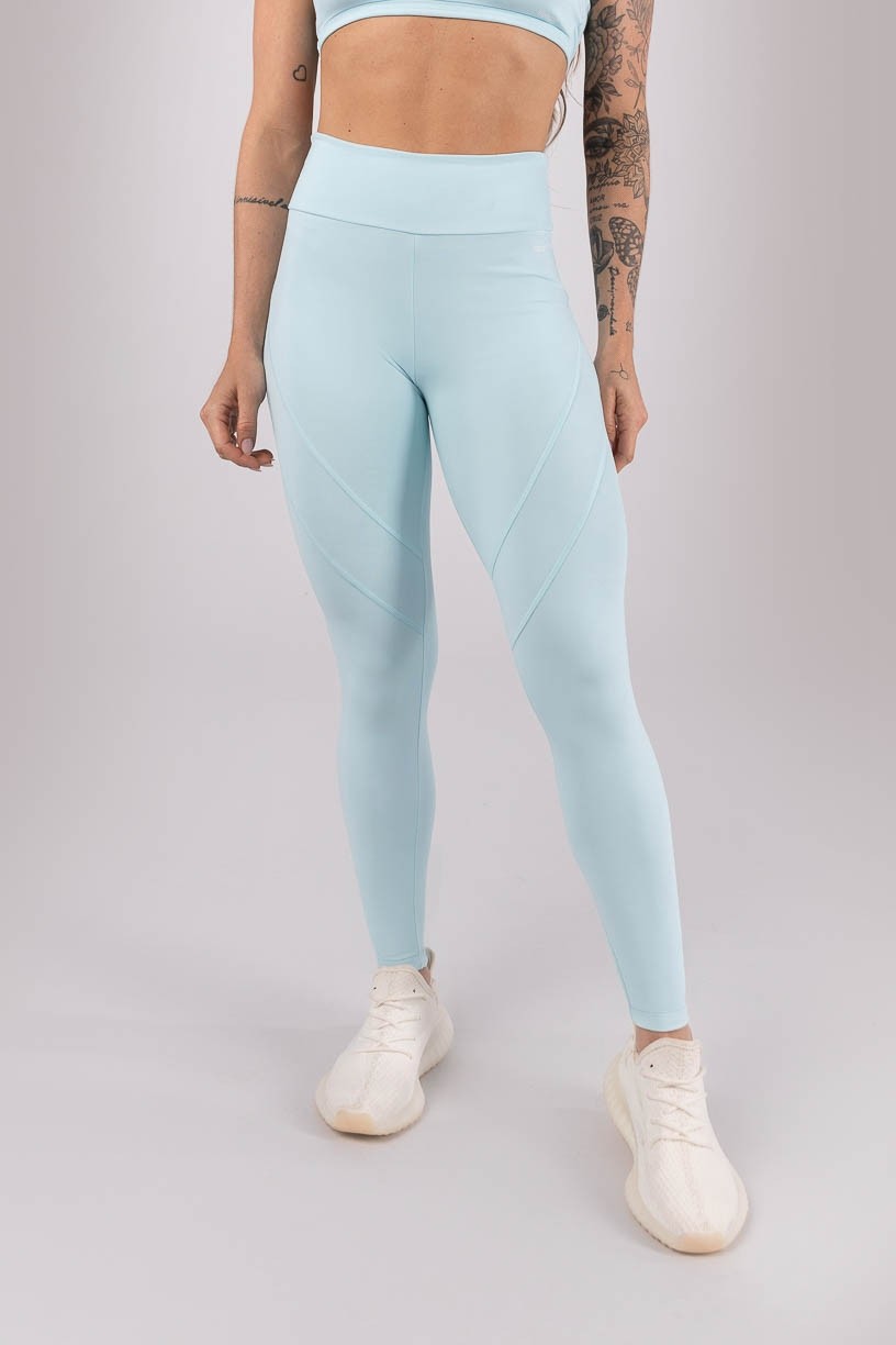 K4416-B_Calca_Legging_com_Cobertura_nos_Recortes_Azul_Bebe__Ref:_K4416-B