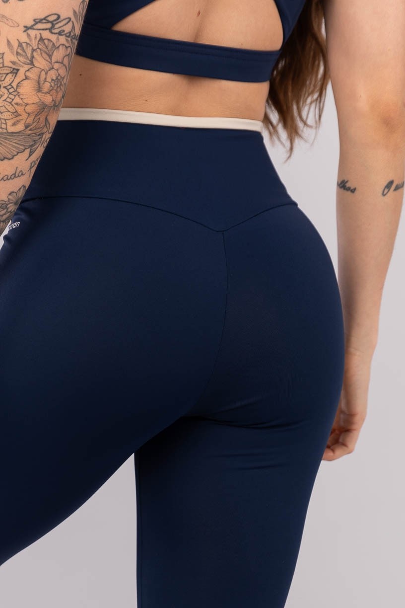 K4419-A_Calca_Legging_com_Cos_de_Vira_e_Chapado_Azul_Marinho__Bege__Ref:_K4419-A