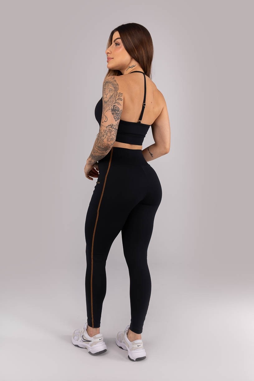 K4434-A_Calca_Legging_com_Bolsos_e_Cobertura_Contrastante_Preto__Ref:_K4434-A