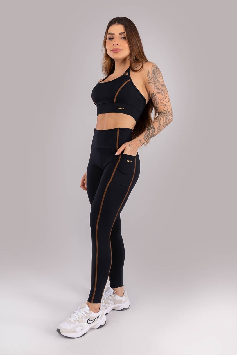 K4434-A_Calca_Legging_com_Bolsos_e_Cobertura_Contrastante_Preto__Ref:_K4434-A