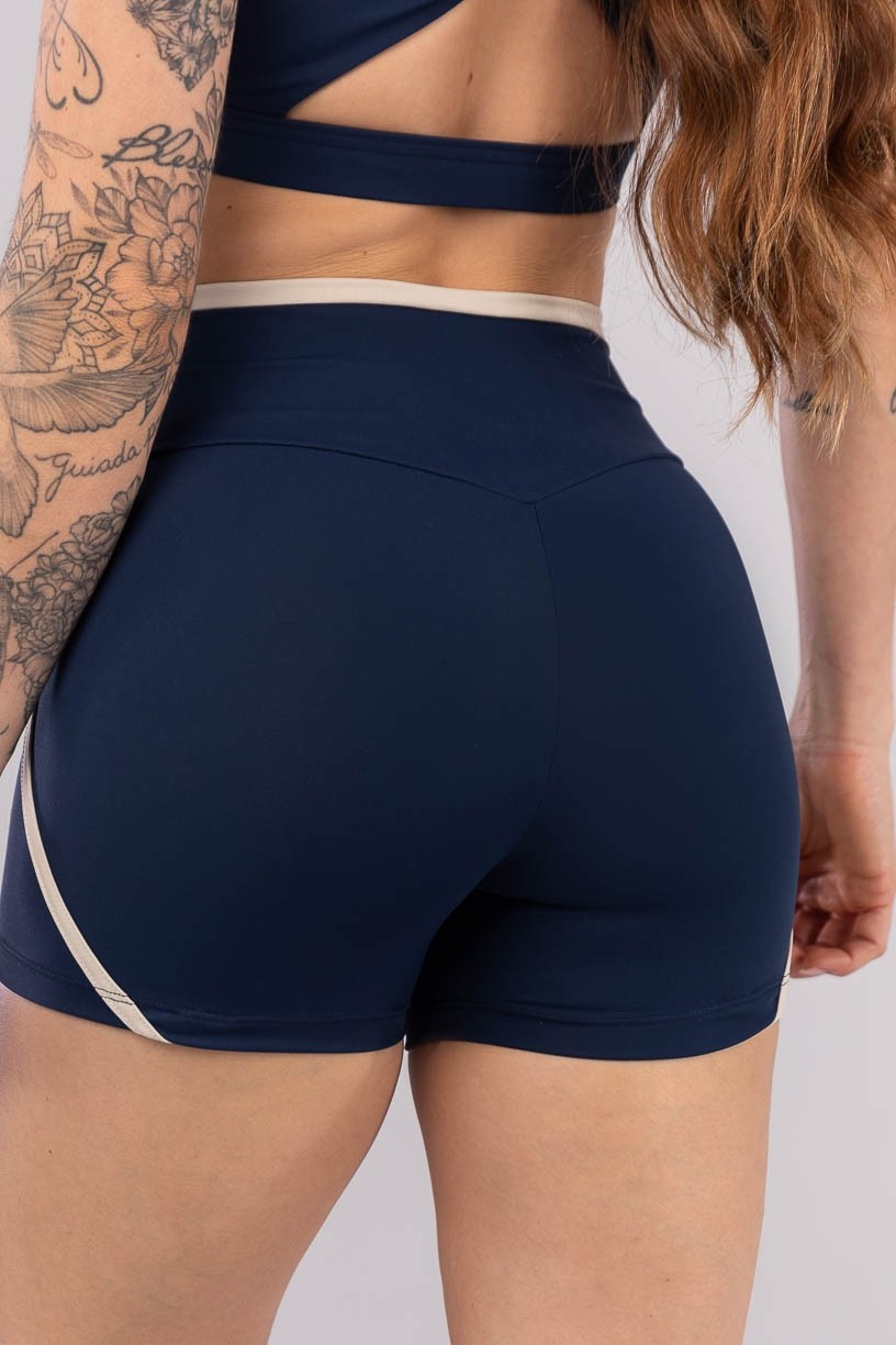 K4420-A_Short_com_Cos_de_Vira_e_Chapado_Azul_Marinho__Bege__Ref:_K4420-A