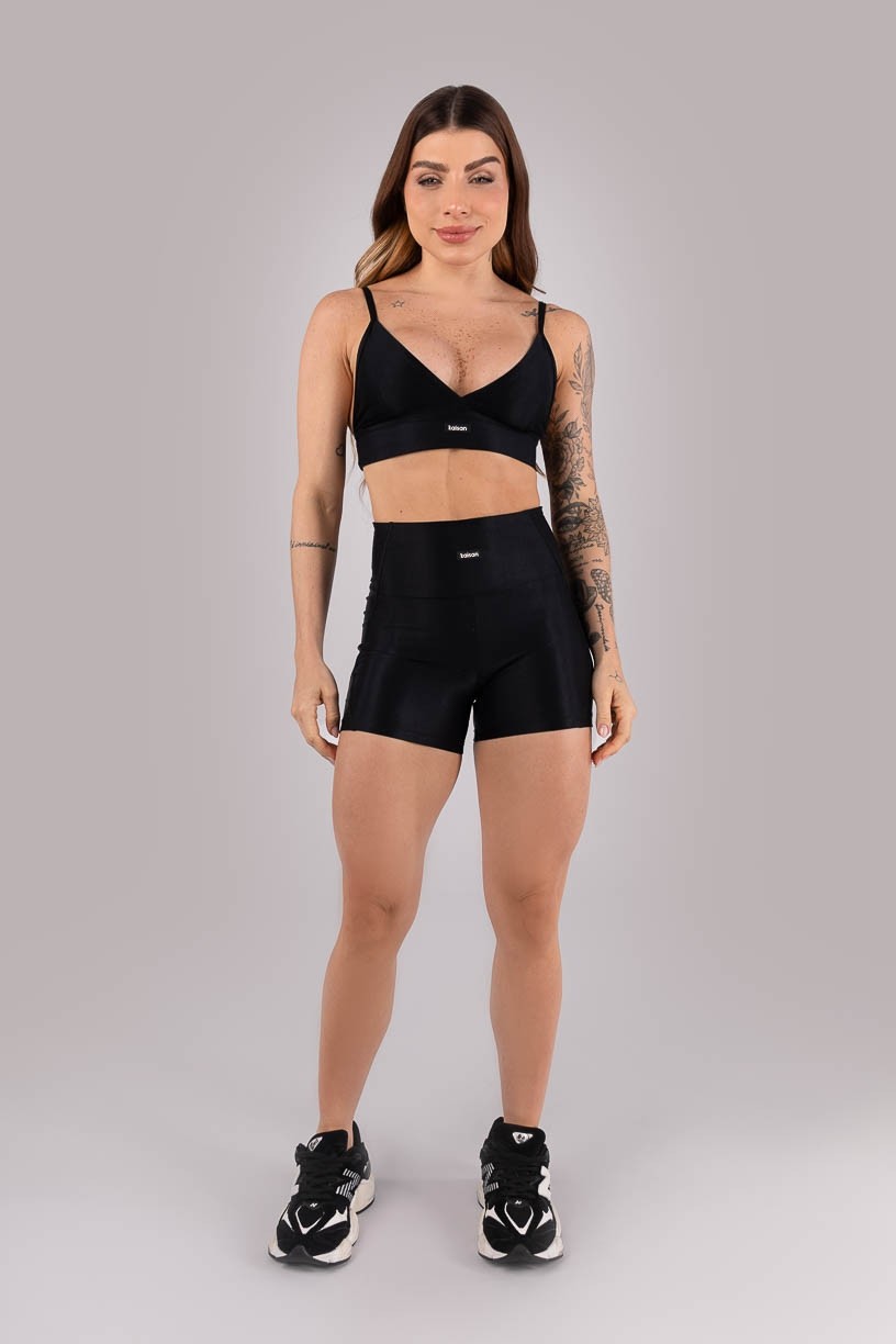 K4432-A_Short_Canelado_com_Recortes_Preto__Ref:_K4432-A