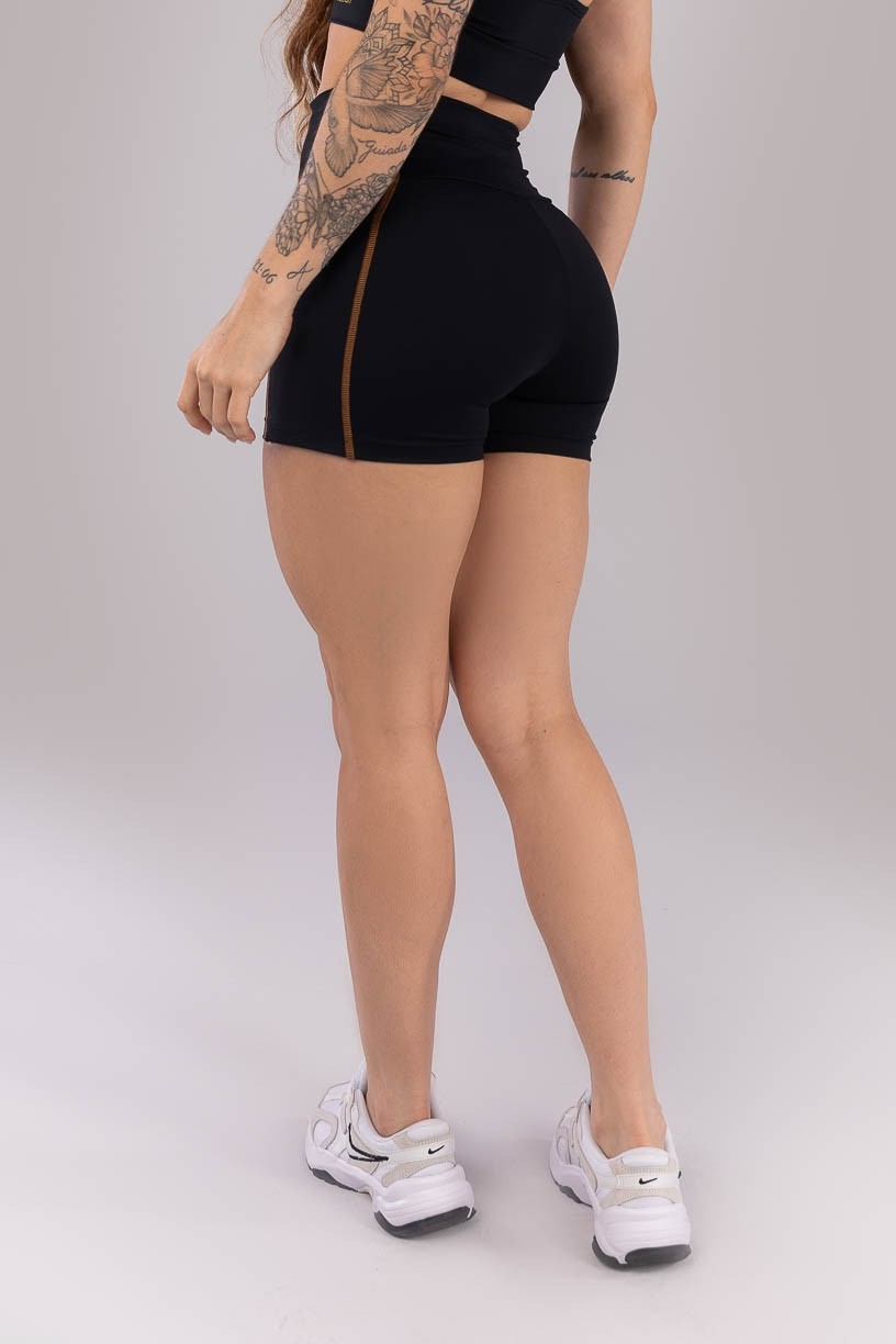 K4435-A_Short_com_Bolsos_e_Cobertura_Contrastante_Preto__Ref:_K4435-A