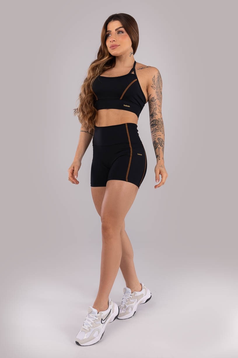 K4435-A_Short_com_Bolsos_e_Cobertura_Contrastante_Preto__Ref:_K4435-A