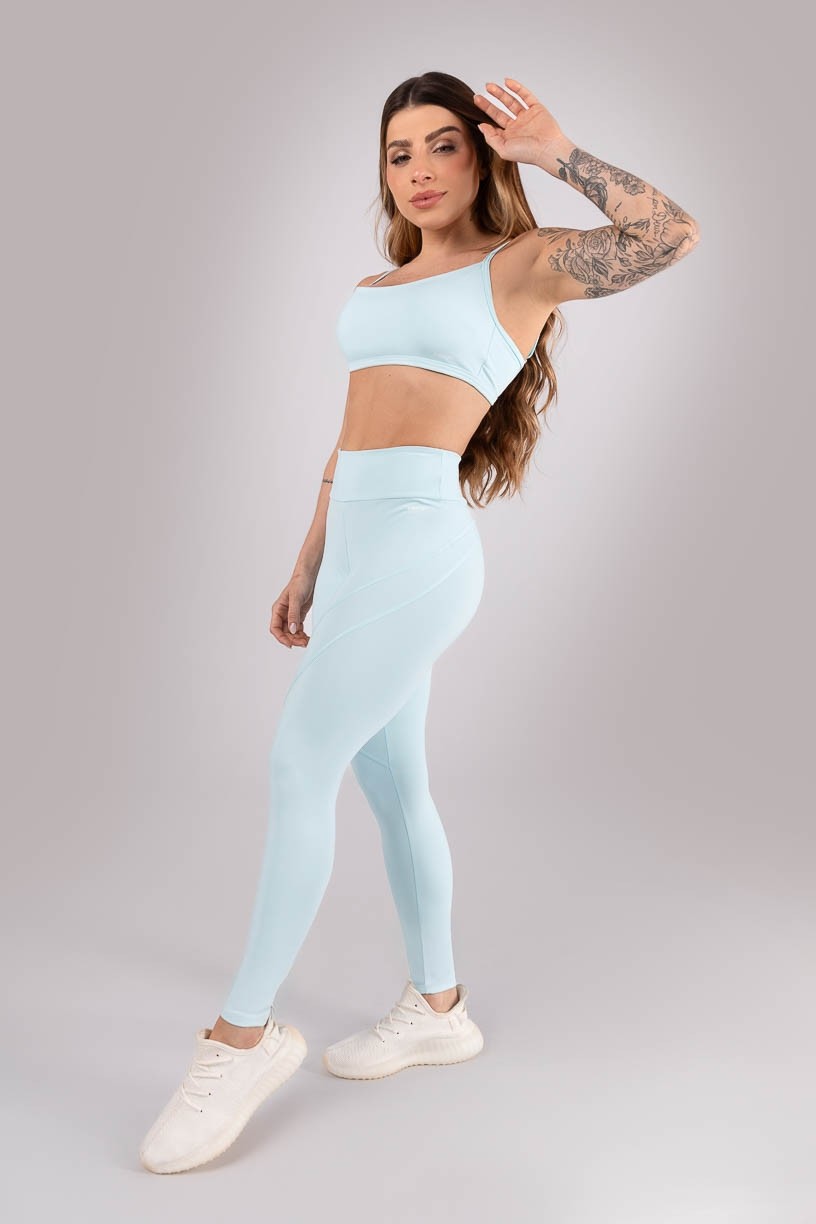 K4415-B_Top_com_Costas_Abertas_e_Alcas_Regulaveis_Azul_Bebe__Ref:_K4415-B
