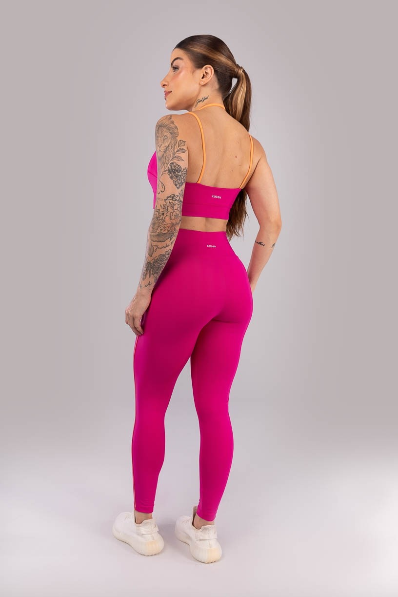 K4424-B_Top_com_Alcas_Duplas_Contrastantes_Rosa_Choque__Laranja_Claro__Ref:_K4424-B