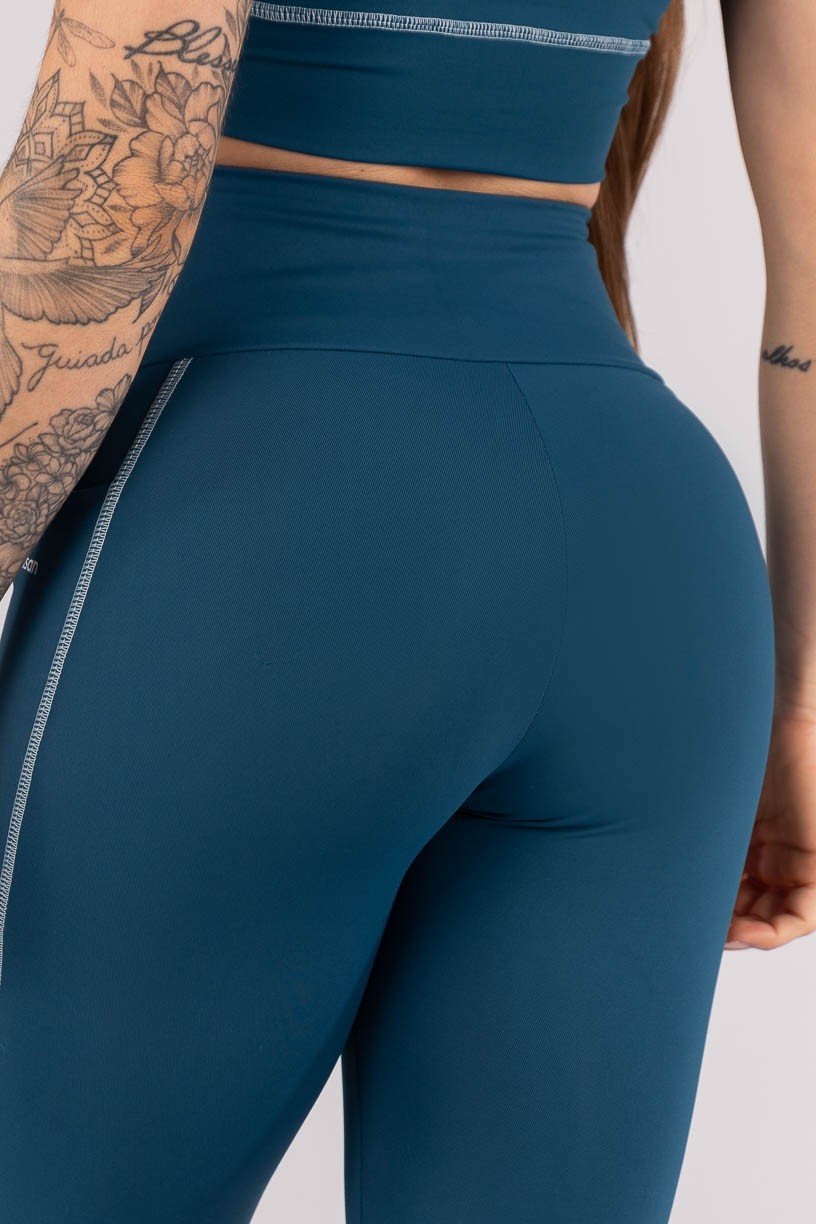 K4442-A_Calca_Legging_com_Bolsos_e_Cobertura_Azul_Petroleo__Ref:_K4442-A