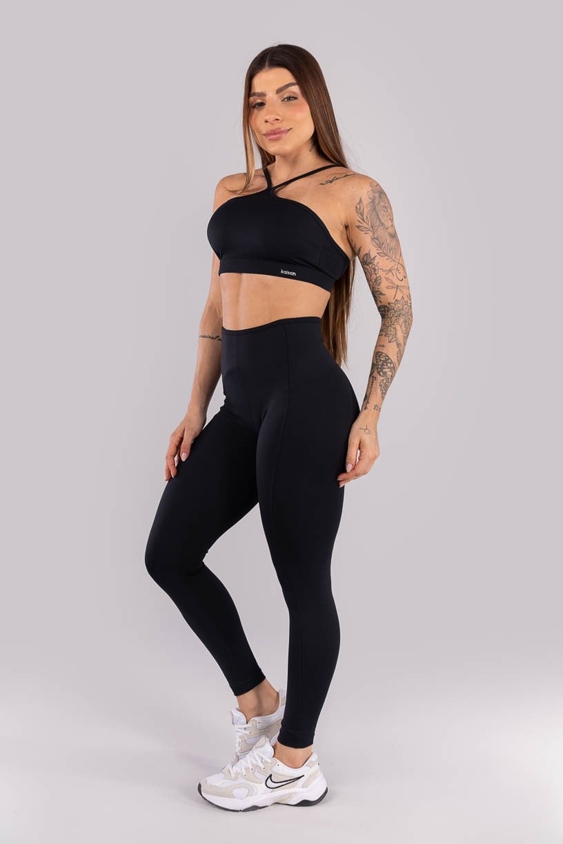 K4445-A_Calca_Legging_com_Recortes_e_Vies_Na_Cintura_Preto__Ref:_K4445-A