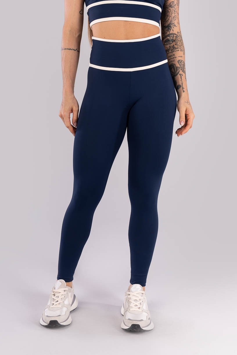 K4448-A_Calca_Legging_com_Vira_e_Chapado_no_Cos_Azul_Marinho__Off-White__Ref:_K4448-A