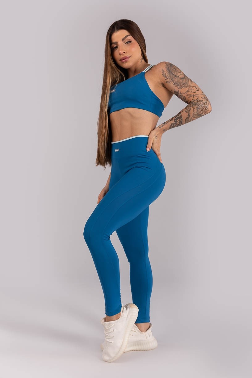 K4451-A_Calca_Legging_com_Recortes_e_Cos_de_Vira_Contrastante_Azul_Marine__Azul_Bebe__Ref:_K4451-A