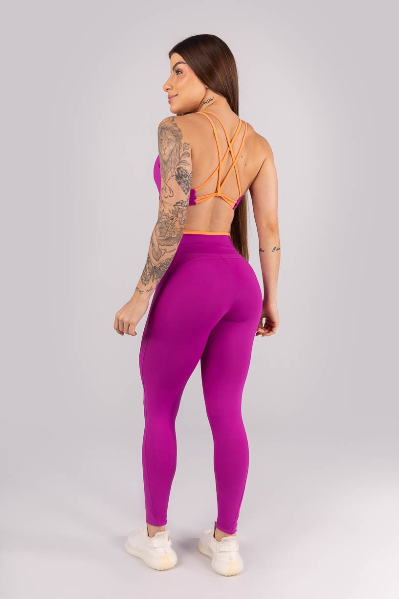 K4451-C_Calca_Legging_com_Recortes_e_Cos_de_Vira_Contrastante_Roxo__Laranja_Claro__Ref:_K4451-C