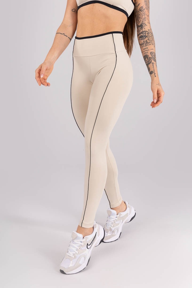 K4454-A_Calca_Legging_com_Vivo_e_Vies_Contrastante_Bege__Preto__Ref:_K4454-A