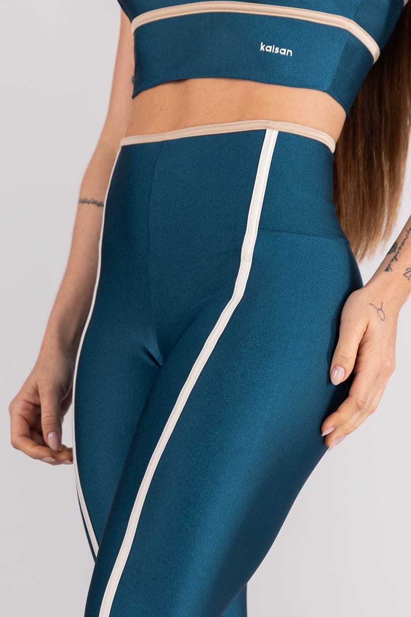K4462-B_Calca_Legging_Tricolor_com_Chapados_Azul_Petroleo__Off-White__Bege__Ref:_K4462-B