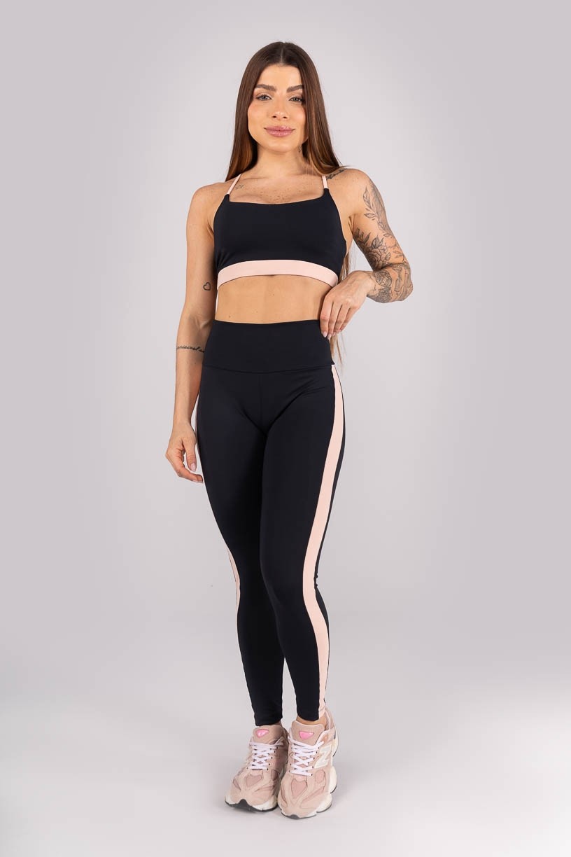 K4465-A_Calca_Legging_com_Faixa_Lateral_e_Bolso_no_Cos_Preto__Rosa_Bebe__Ref:_K4465-A