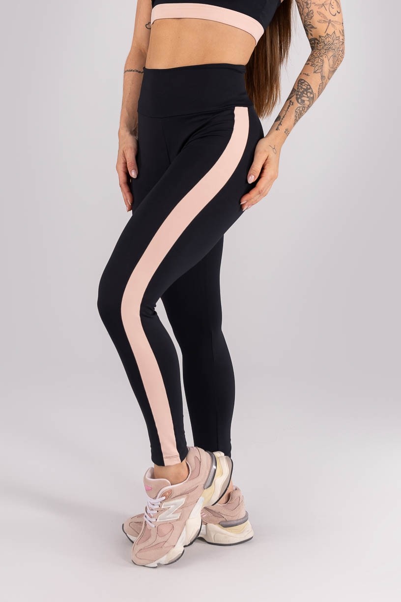 K4465-A_Calca_Legging_com_Faixa_Lateral_e_Bolso_no_Cos_Preto__Rosa_Bebe__Ref:_K4465-A