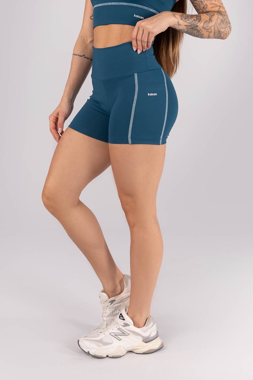 K4443-A_Short_com_Bolsos_e_Cobertura_Azul_Petroleo__Ref:_K4443-A