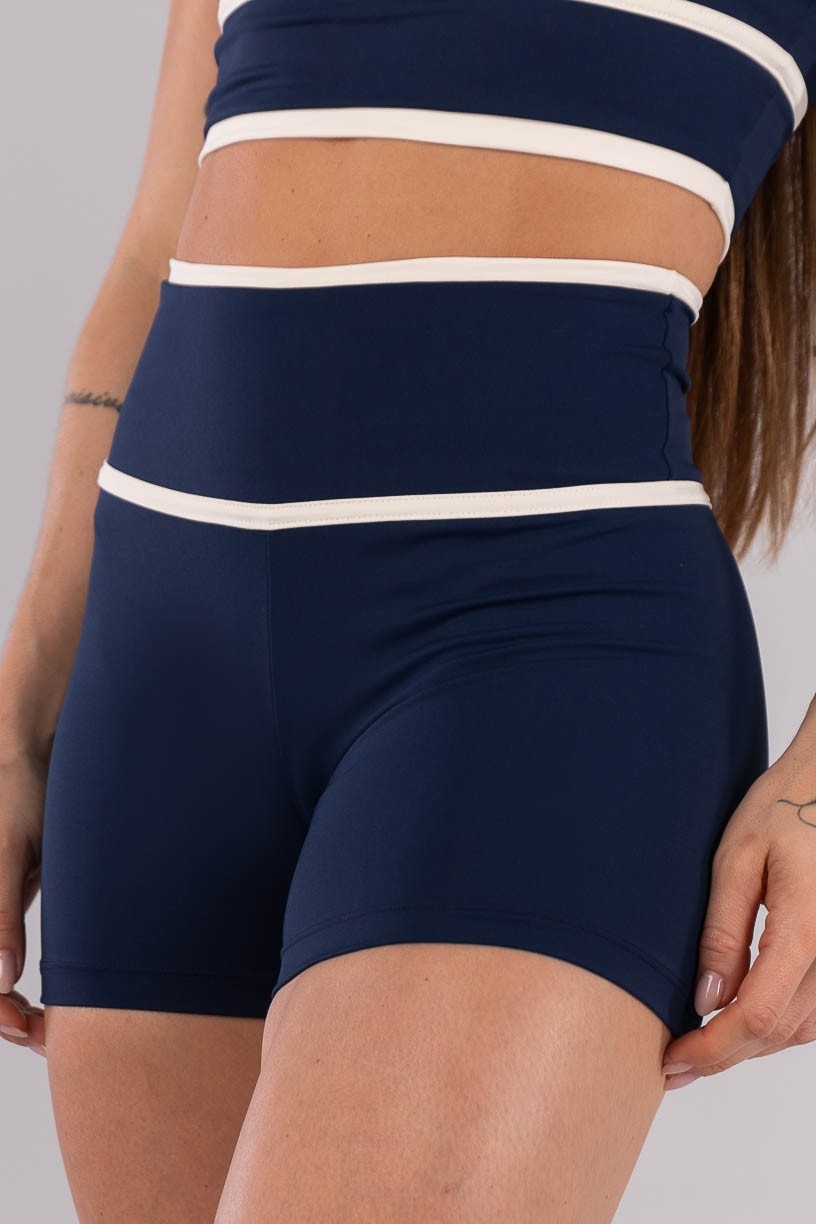 K4449-A_Short_com_Vira_e_Chapado_no_Cos_Azul_Marinho__Off-White__Ref:_K4449-A