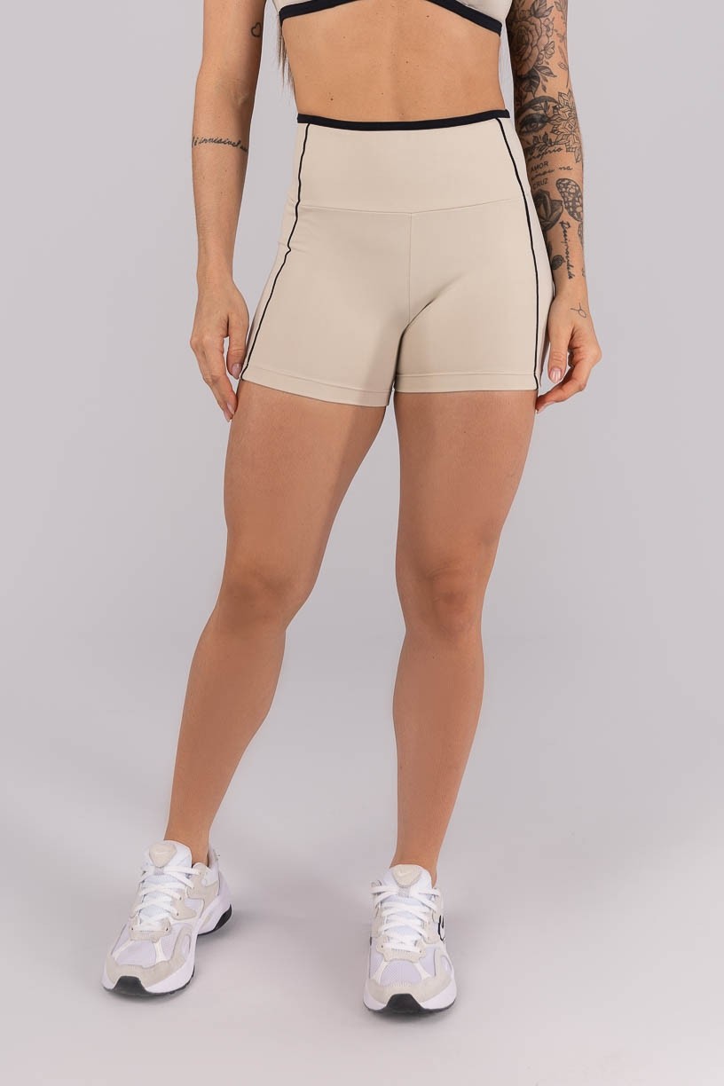 K4455-A_Short_com_Vivo_e_Vies_Contrastante_Bege__Preto__Ref:_K4455-A