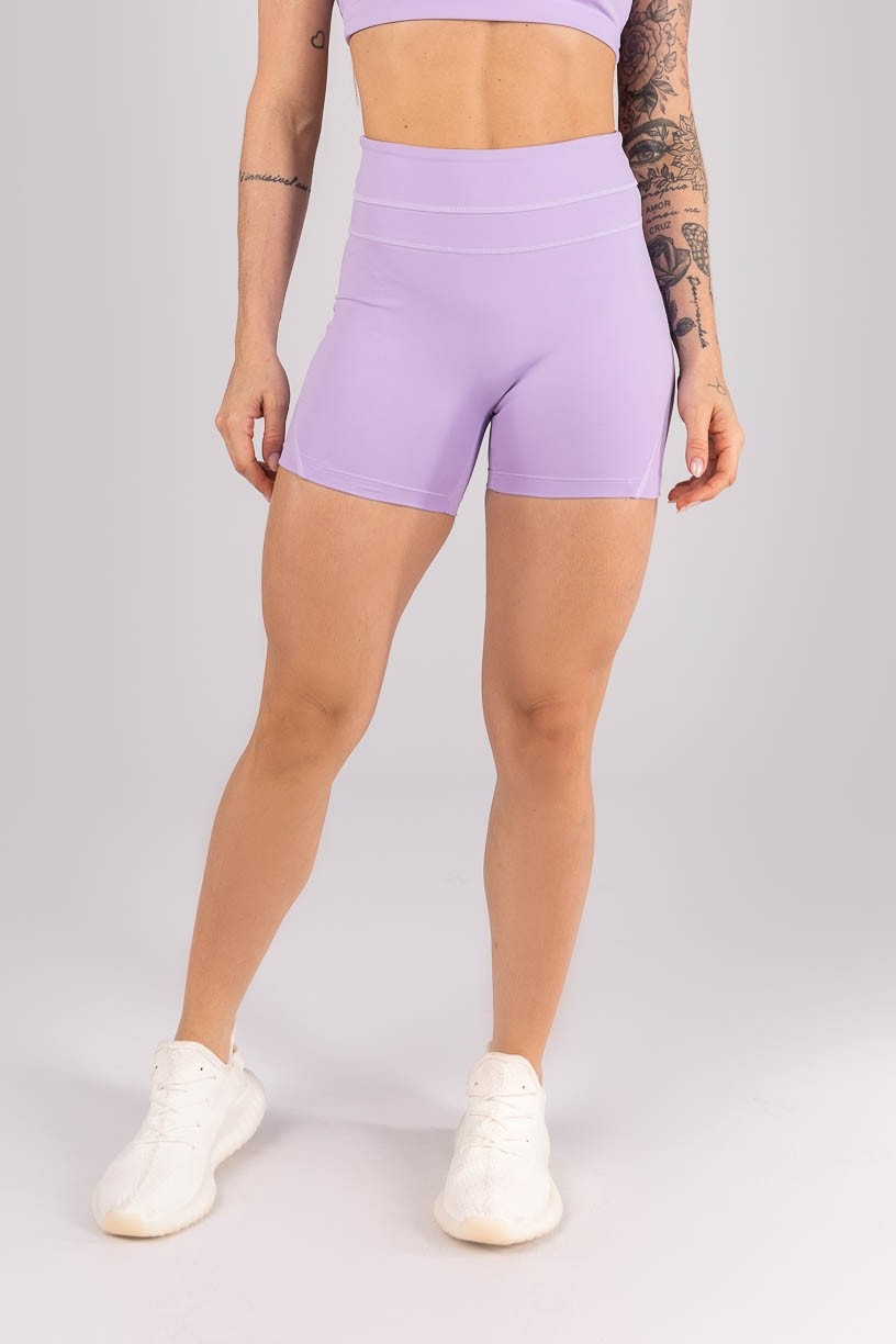 K4458-A_Short_com_Recortes_e_Cobertura_Lilas__Ref:_K4458-A