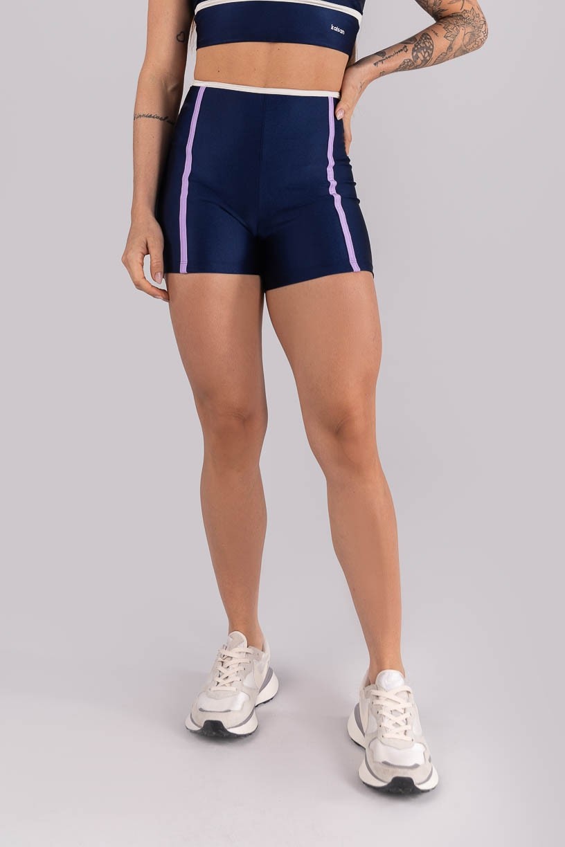 K4463-A_Short_Tricolor_com_Chapados_Azul_Marinho__Lilas__Off-White__Ref:_K4463-A