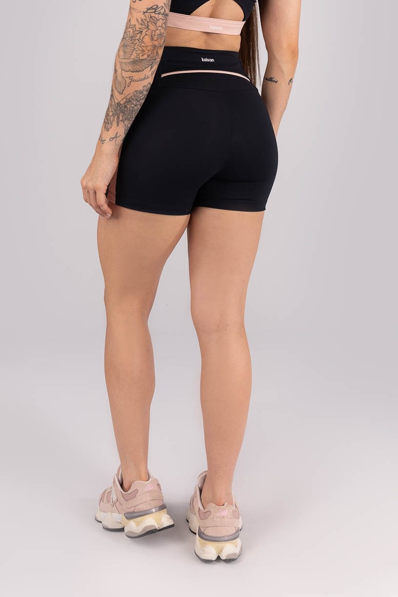 K4466-A_Short_com_Faixa_Lateral_e_Bolso_no_Cos_Preto__Rosa_Bebe__Ref:_K4466-A