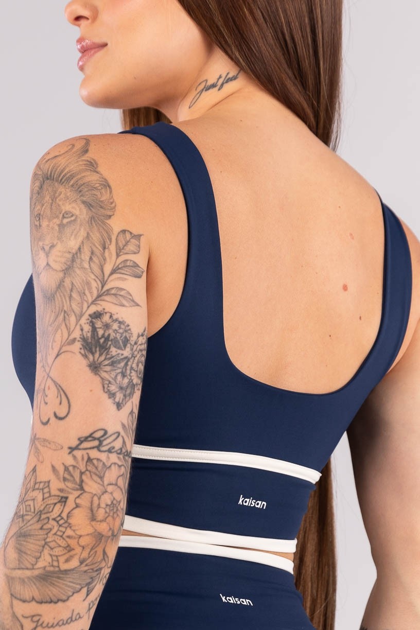 K4447-A_Top_com_Vira_e_Chapado_no_Cos_Azul_Marinho__Off-White__Ref:_K4447-A