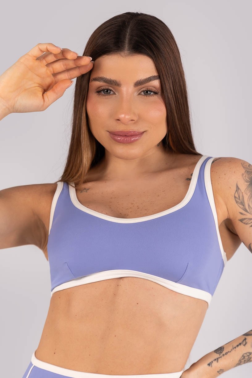 K4453-B_Top_com_Alcas_Largas_e_Vies_Contrastante_Azul_Periwinkle__Off-White__Ref:_K4453-B