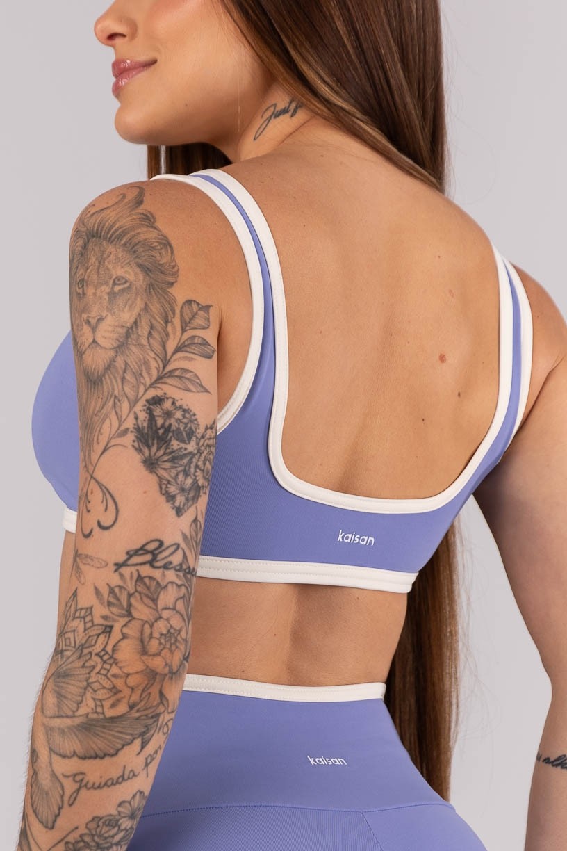 K4453-B_Top_com_Alcas_Largas_e_Vies_Contrastante_Azul_Periwinkle__Off-White__Ref:_K4453-B