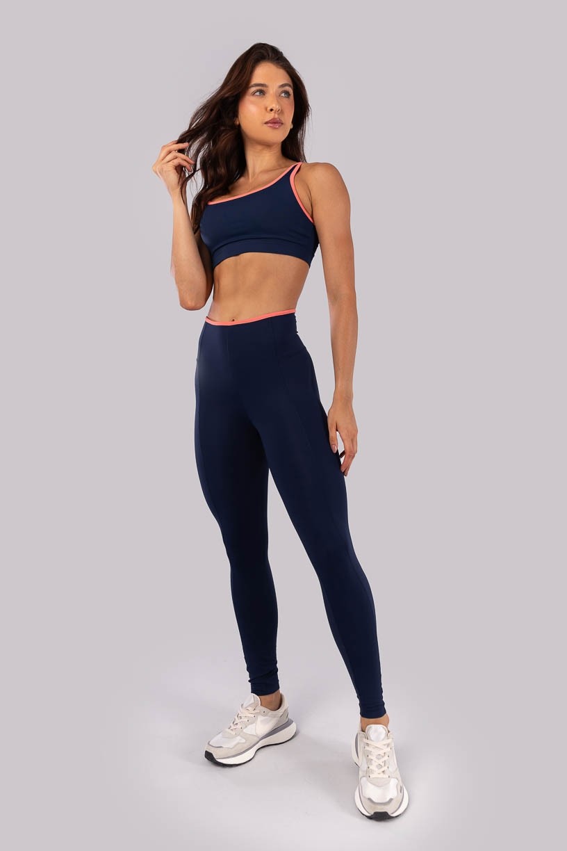 K4515-A_Calca_Legging_com_Recortes_e_Vies_na_Cintura_Azul_Marinho__Aquarela__Ref:_K4515-A