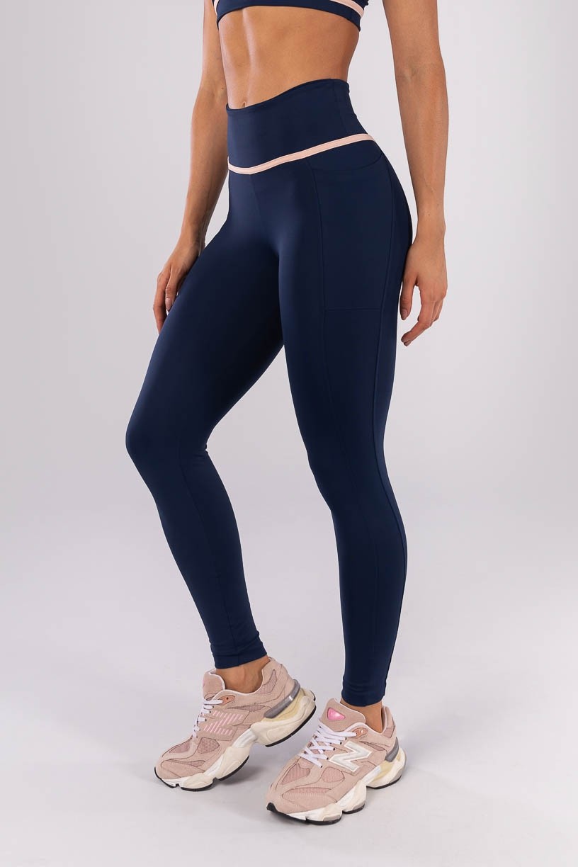 K4521-A_Calca_Legging_com_Bolsos_e_Chapado_no_Cos_Azul_Marinho__Rosa_Bebe__Ref:_K4521-A