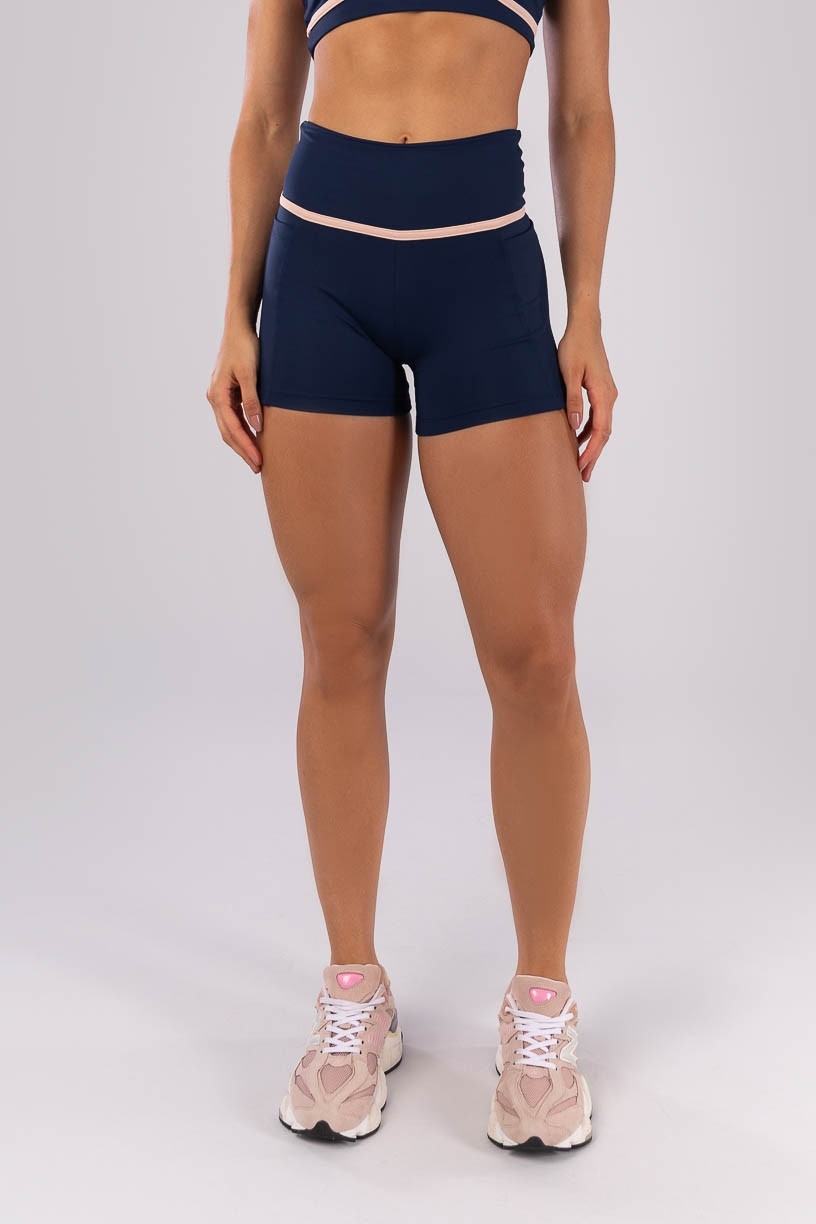 K4522-A_Short_com_Bolsos_e_Chapado_no_Cos_Azul_Marinho__Rosa_Bebe__Ref:_K4522-A