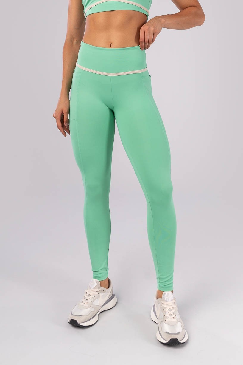 K4521-B_Calca_Legging_com_Bolsos_e_Chapado_no_Cos_Verde_Menta__Bege__Ref:_K4521-B