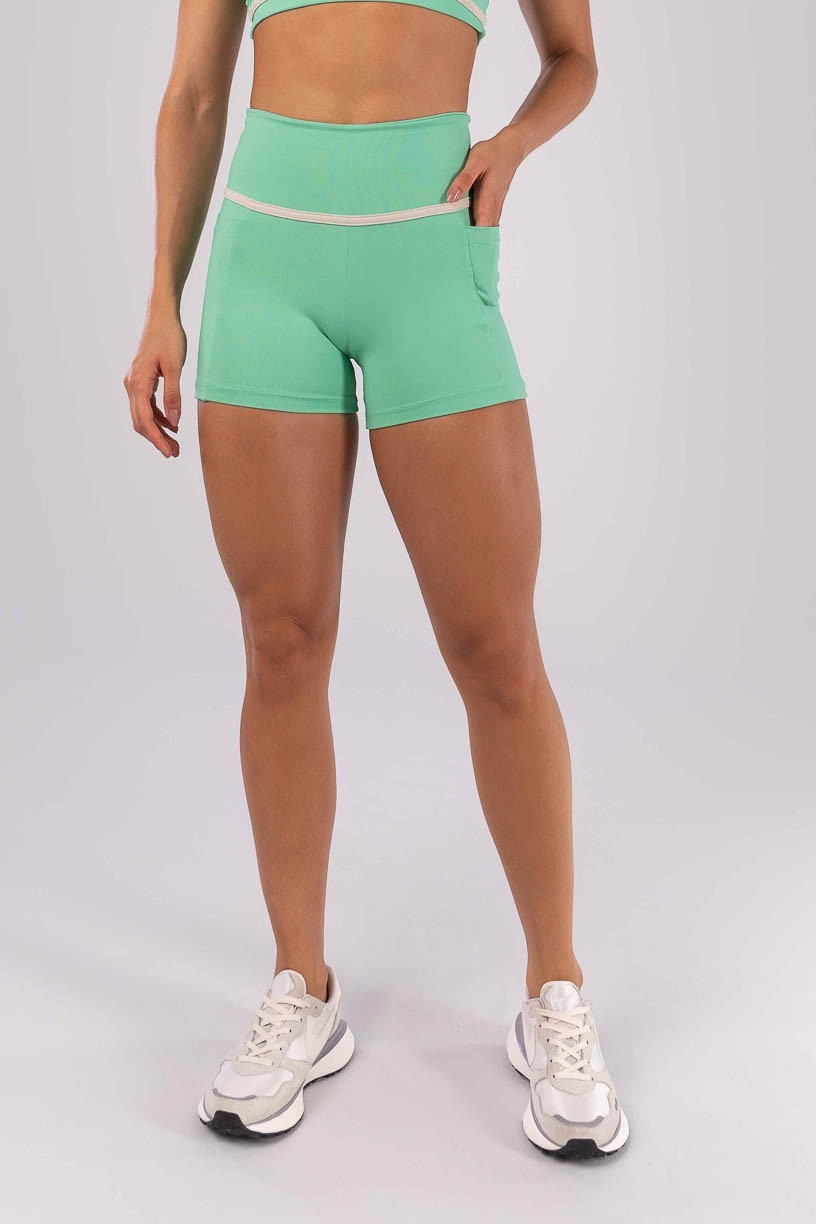 K4522-B_Short_com_Bolsos_e_Chapado_no_Cos_Verde_Menta__Bege__Ref:_K4522-B