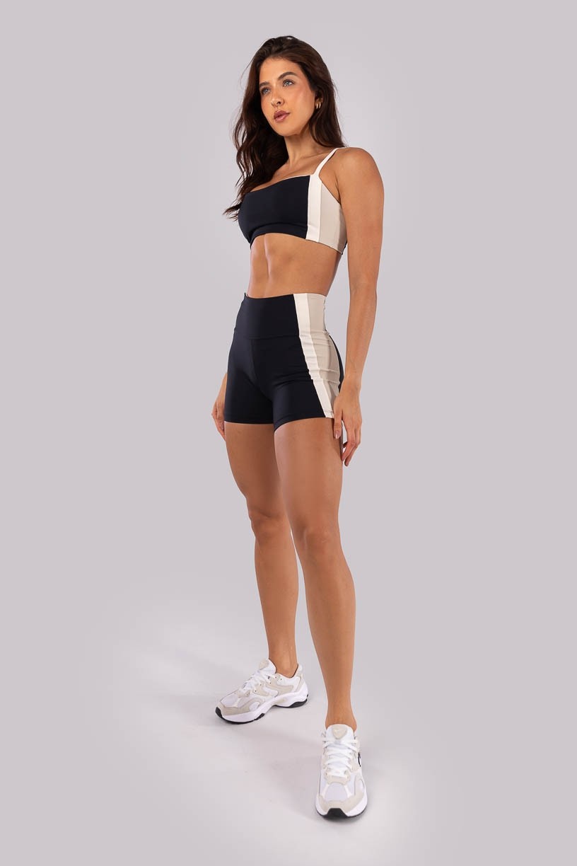 K4532-A_Top_Decote_Reto_com_Faixas_Laterais_Preto__Bege__Off-White__Ref:_K4532-A
