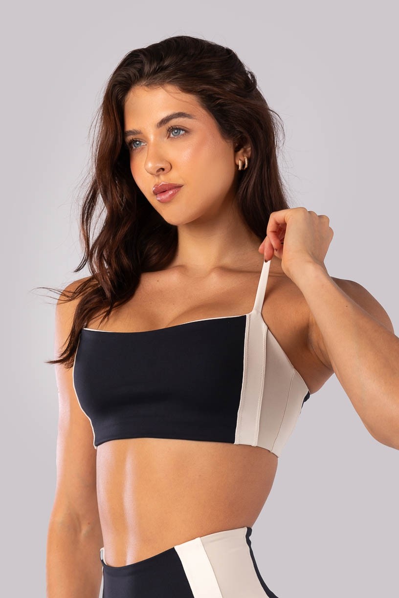 K4532-A_Top_Decote_Reto_com_Faixas_Laterais_Preto__Bege__Off-White__Ref:_K4532-A