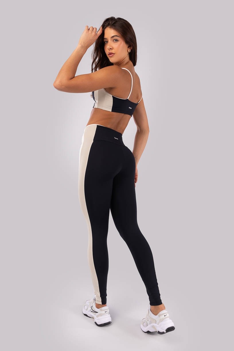 K4533-A_Calca_Legging_com_Faixas_Laterais_Preto__Bege__Off-White__Ref:_K4533-A
