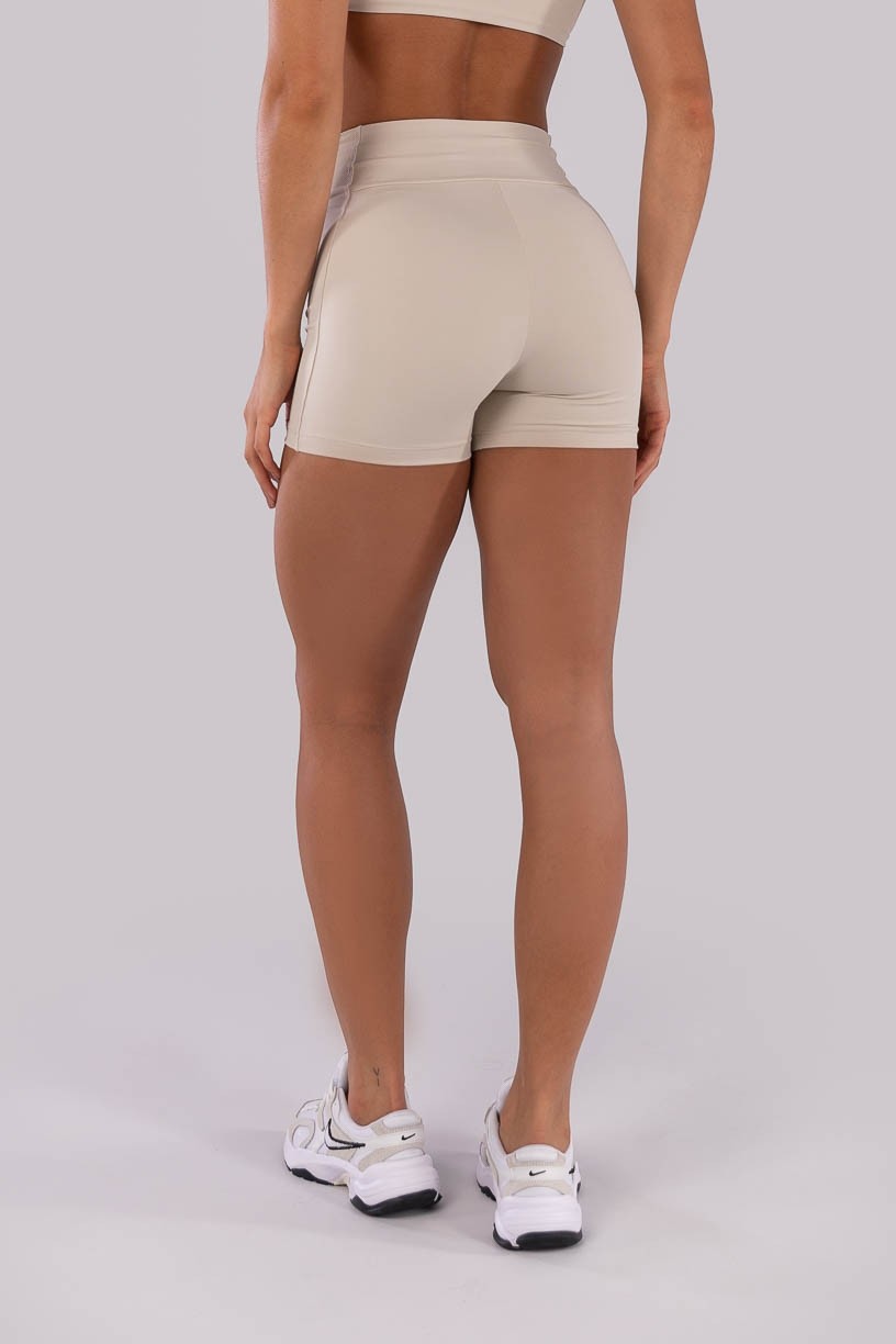 K4537-C_Short_com_Faixa_Lateral_Bege__Ref:_K4537-C