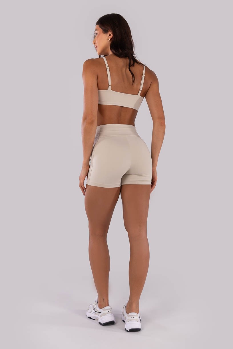 K4537-C_Short_com_Faixa_Lateral_Bege__Ref:_K4537-C