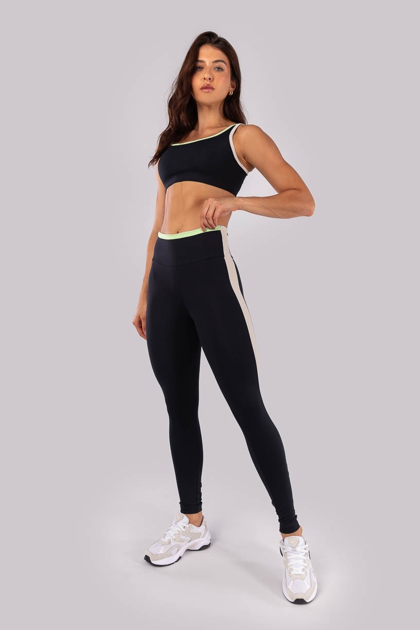 K4539-A_Calca_Legging_com_Faixa_e_Detalhe_no_Cos_Contrastante_Preto__Bege__Verde__Ref:_K4539-A