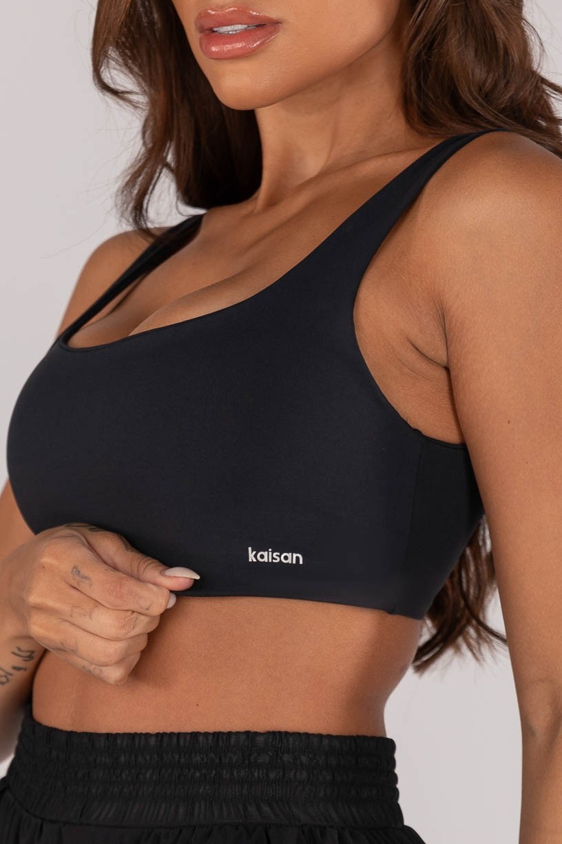 K4541-B_Top_com_Alcas_Largas_e_Costas_Abertas_com_Tiras_Preto__Ref:_K4541-B