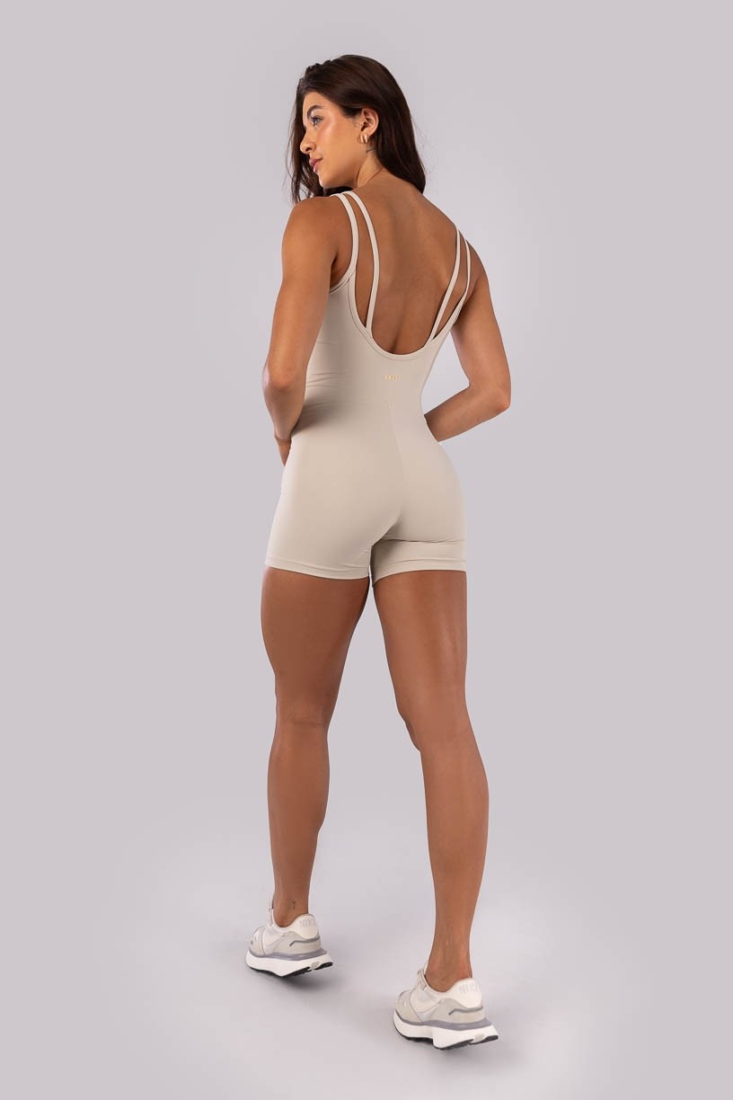 K4544-B_Macaquinho_com_Strappy_e_Alca_Dupla_Bege__Ref:_K4544-B